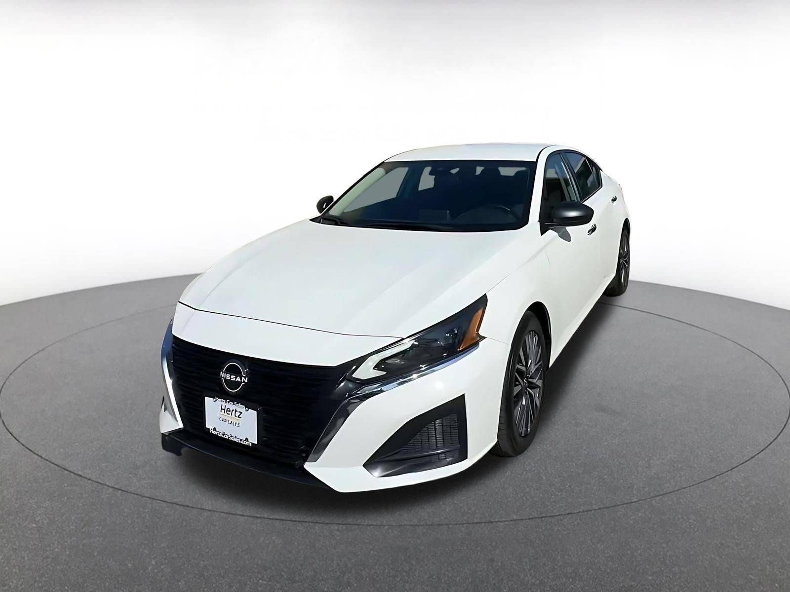 Used 2025 Nissan Altima 2.5 SV FWD image 6