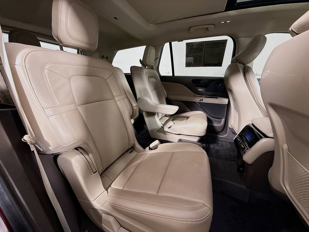 Used 2022 Lincoln Aviator Reserve w/ Equipment Group 201A image 29