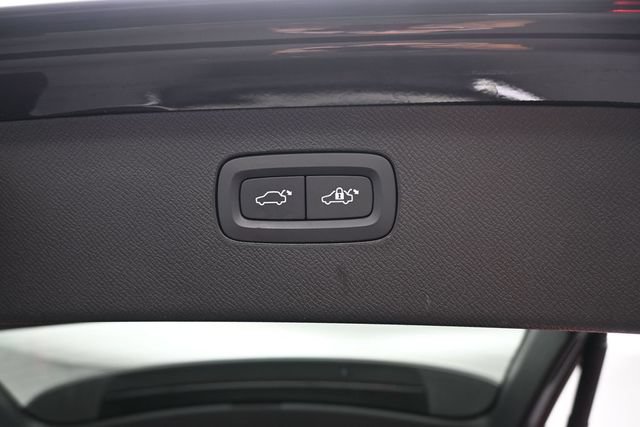 Used 2023 Volvo XC90 B6 Plus w/ Protection Package Premier AWD/4WD image 32