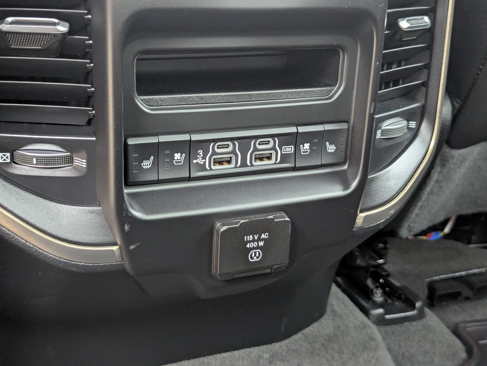 Used 2020 RAM 1500 Limited AWD/4WD image 22