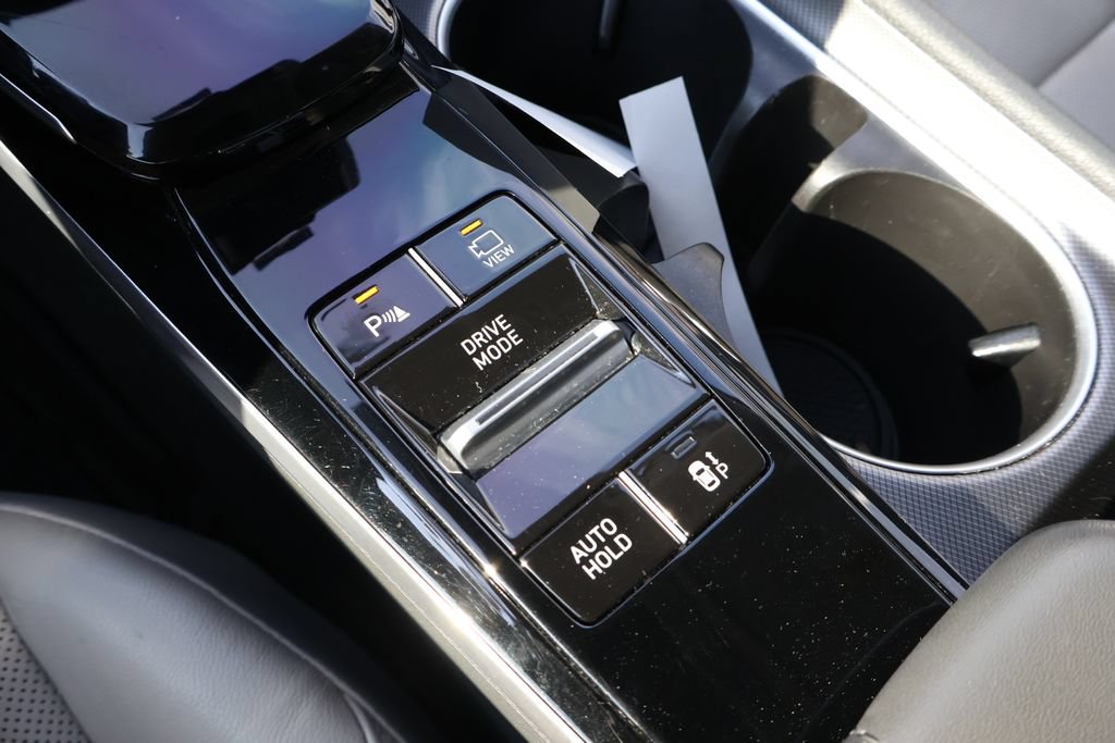 Used 2020 Hyundai Sonata Limited w/ Preferred Accessory Package FWD image 27