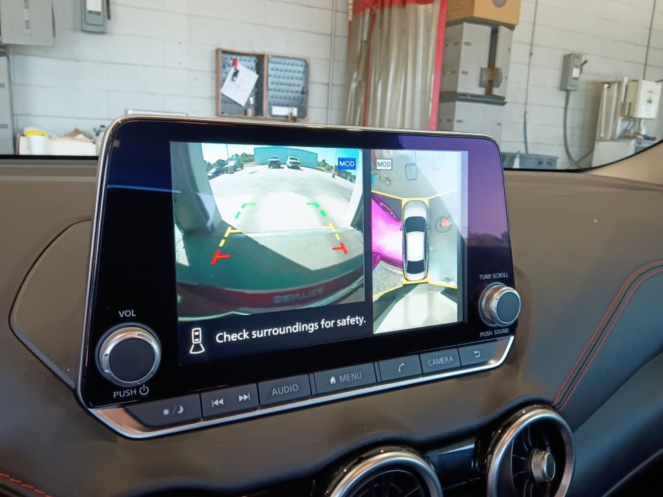 Used 2024 Nissan Sentra SR w/ SR Premium Package FWD image 19