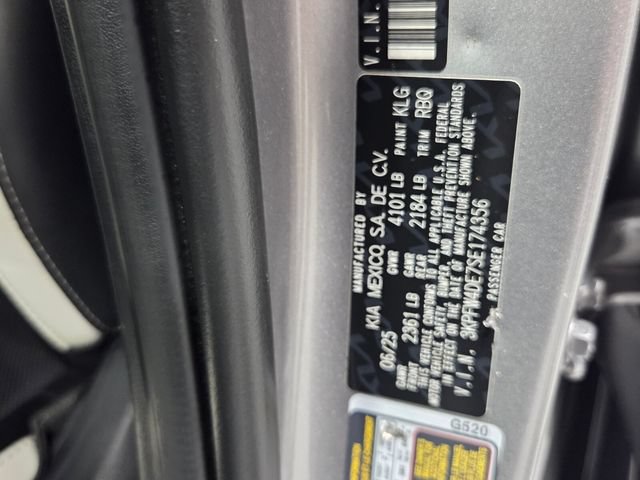 Used 2025 Kia K4 GT-Line w/ GT-Line Premium Package FWD image 17