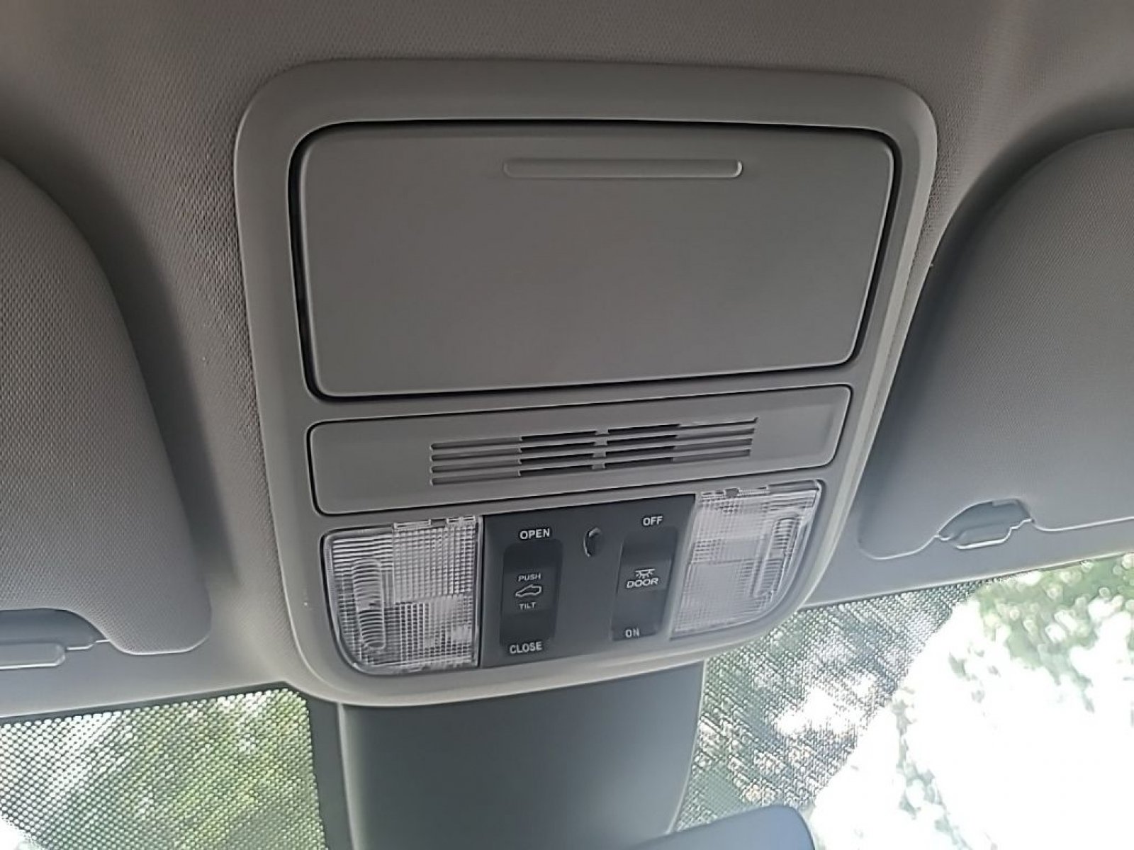 Certified 2024 Honda Odyssey EX-L image 11