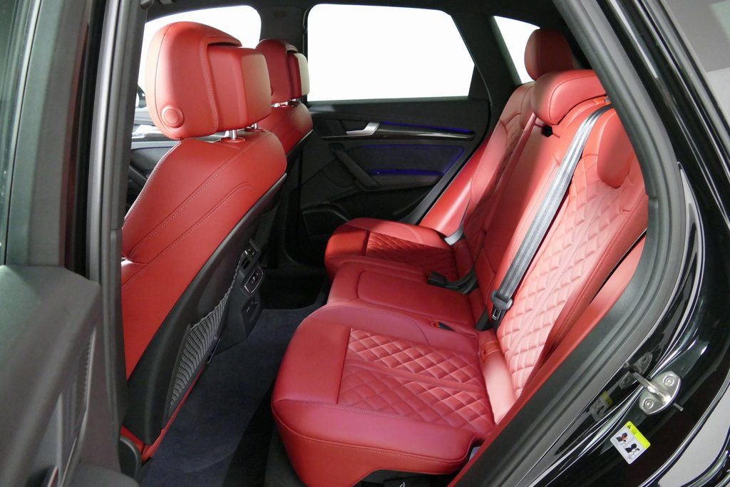 Used 2025 Audi SQ5 Premium Plus image 32