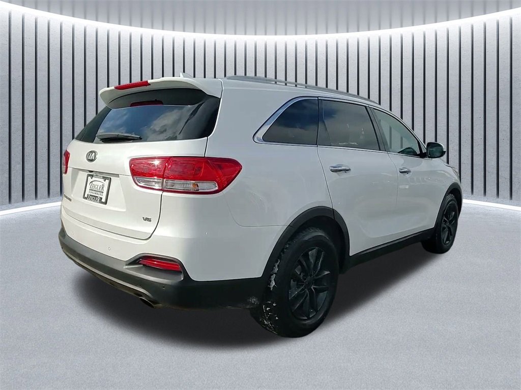 Used 2017 Kia Sorento LX w/ LX V6 Convenience Package image 8