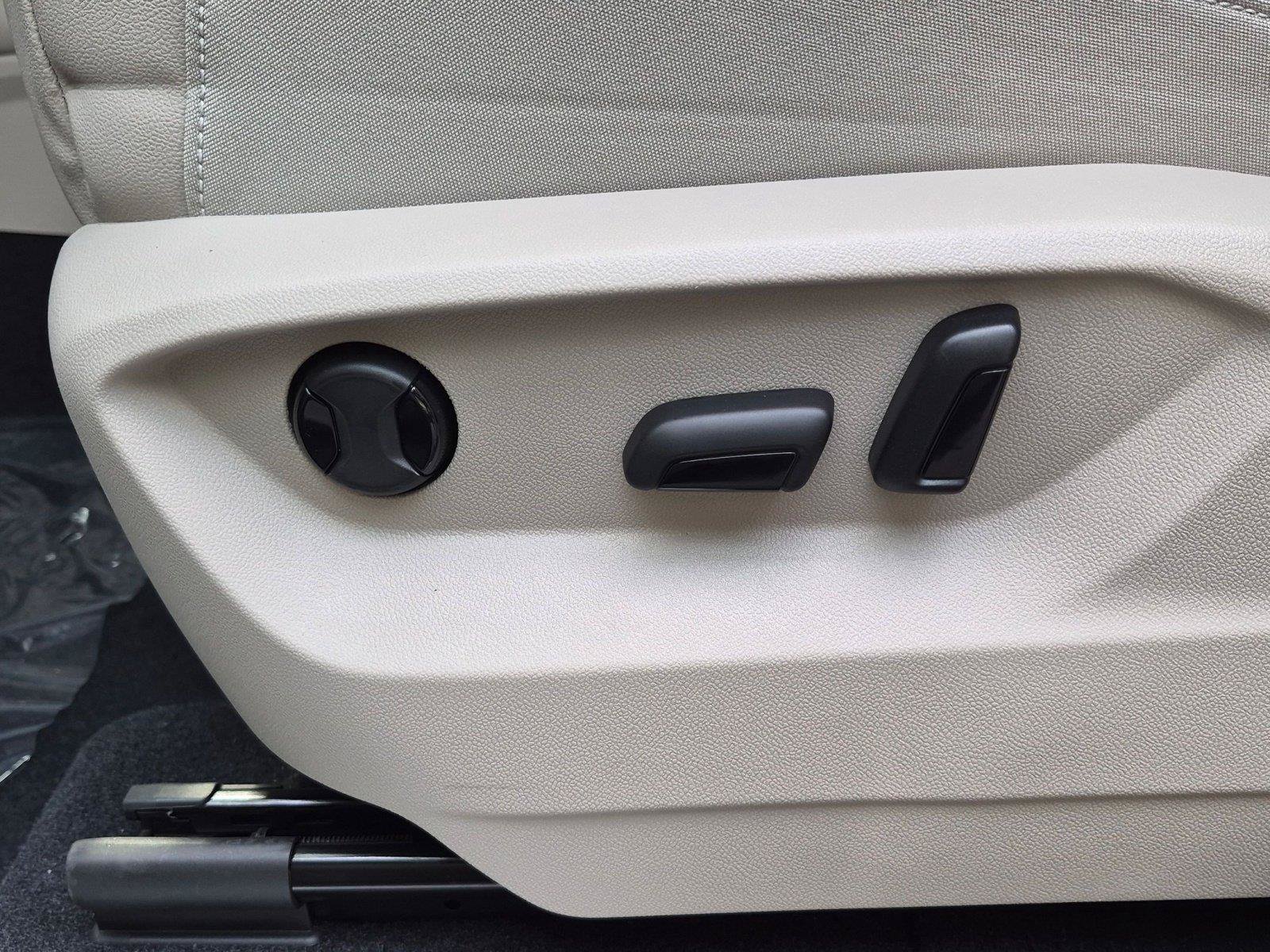 New 2026 Volkswagen Atlas SE AWD/4WD image 11