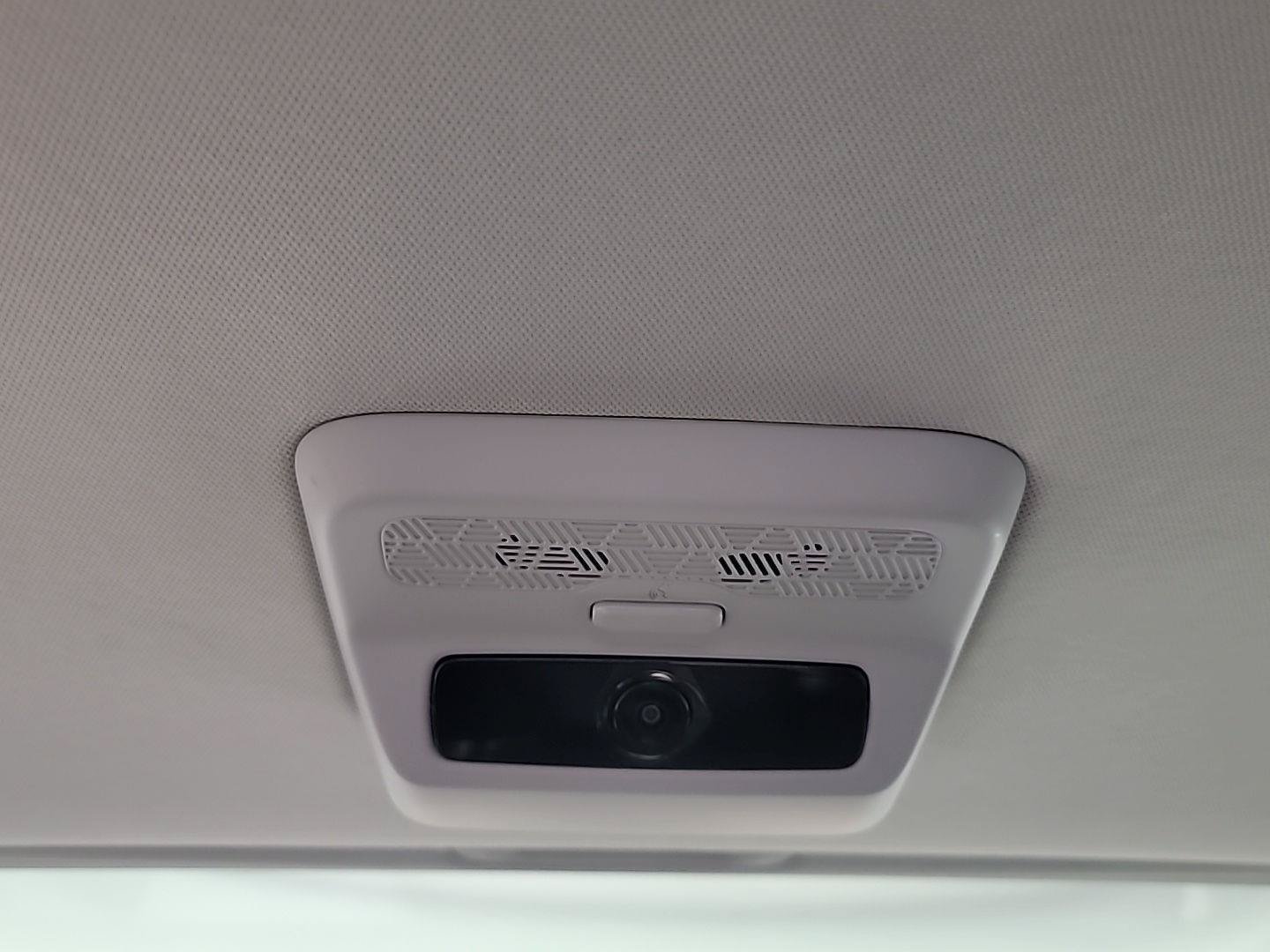 Used 2025 Kia Carnival SX FWD image 24