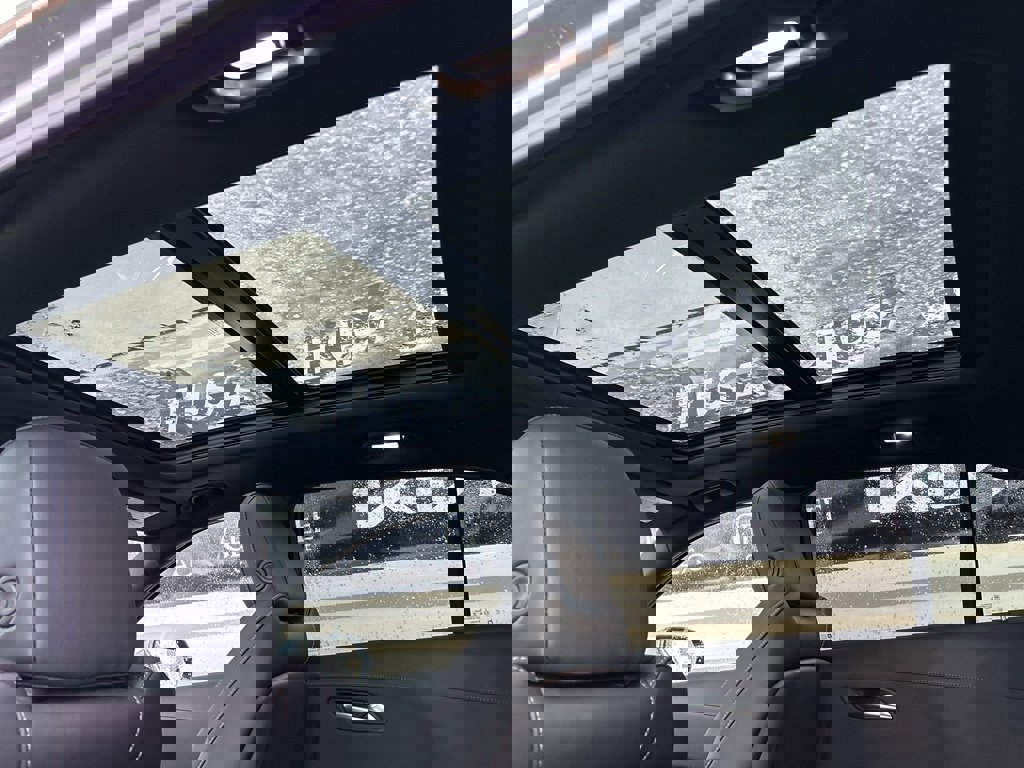 Used 2024 Cadillac XT4 Premium Luxury image 15