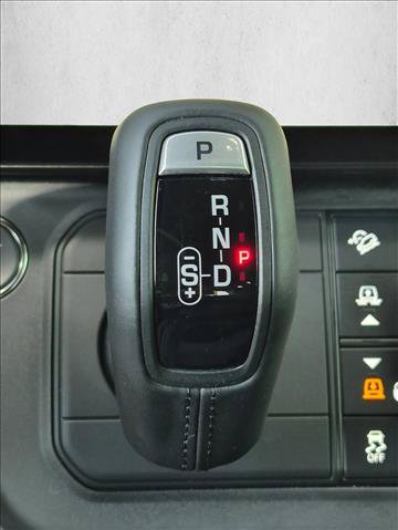 Certified 2026 Land Rover Defender 110 X-Dynamic SE AWD/4WD image 12