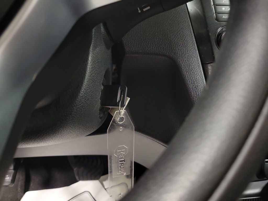 Used 2019 Nissan Rogue S image 16