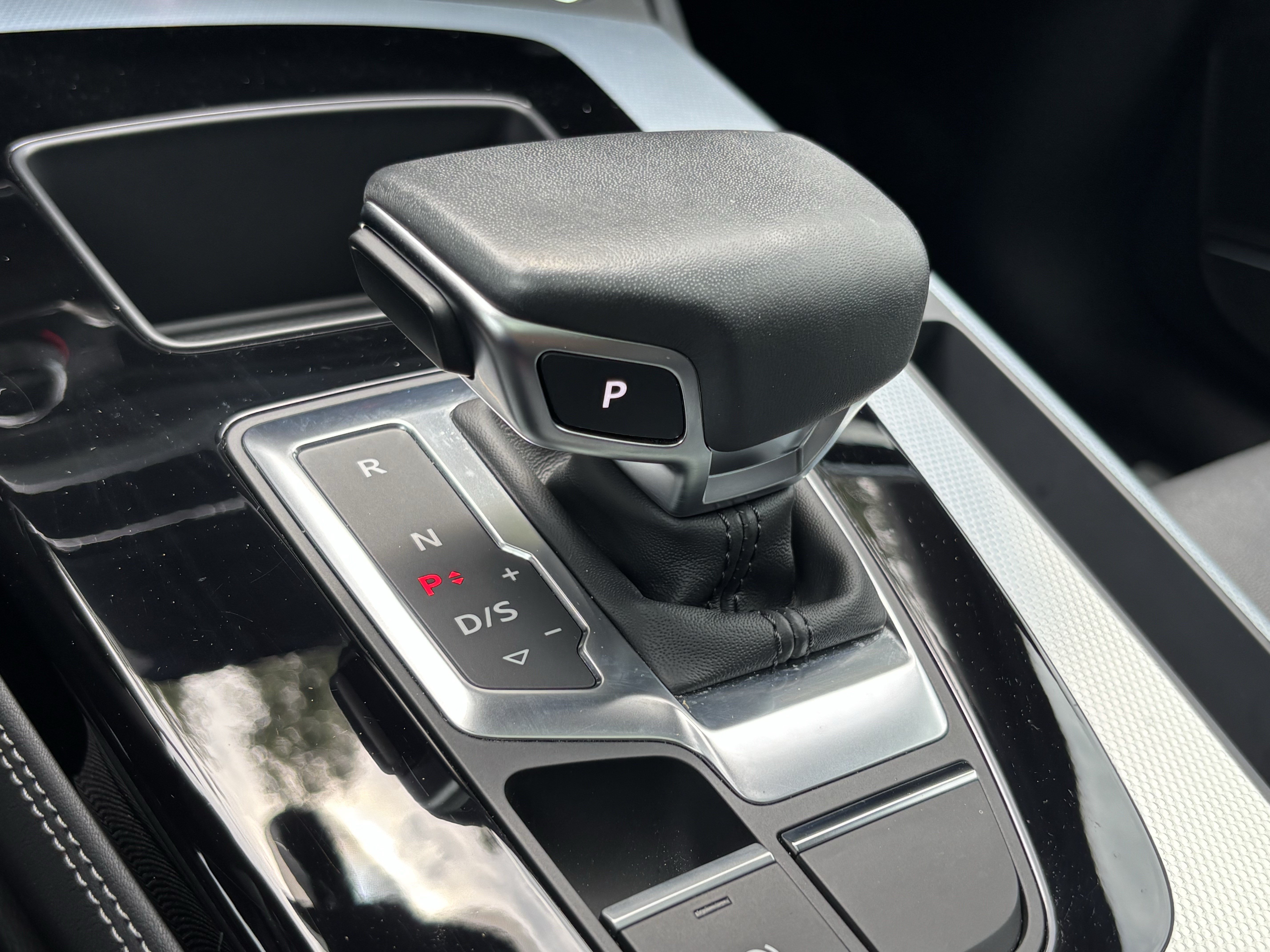 Certified 2025 Audi Q5 2.0T Premium Plus AWD/4WD image 26