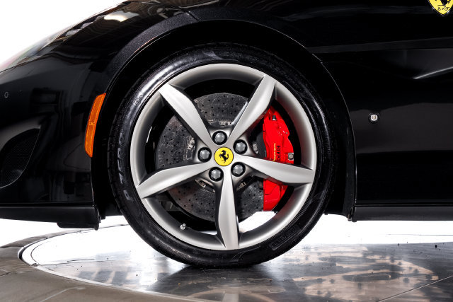 Certified 2020 Ferrari Portofino RWD image 17