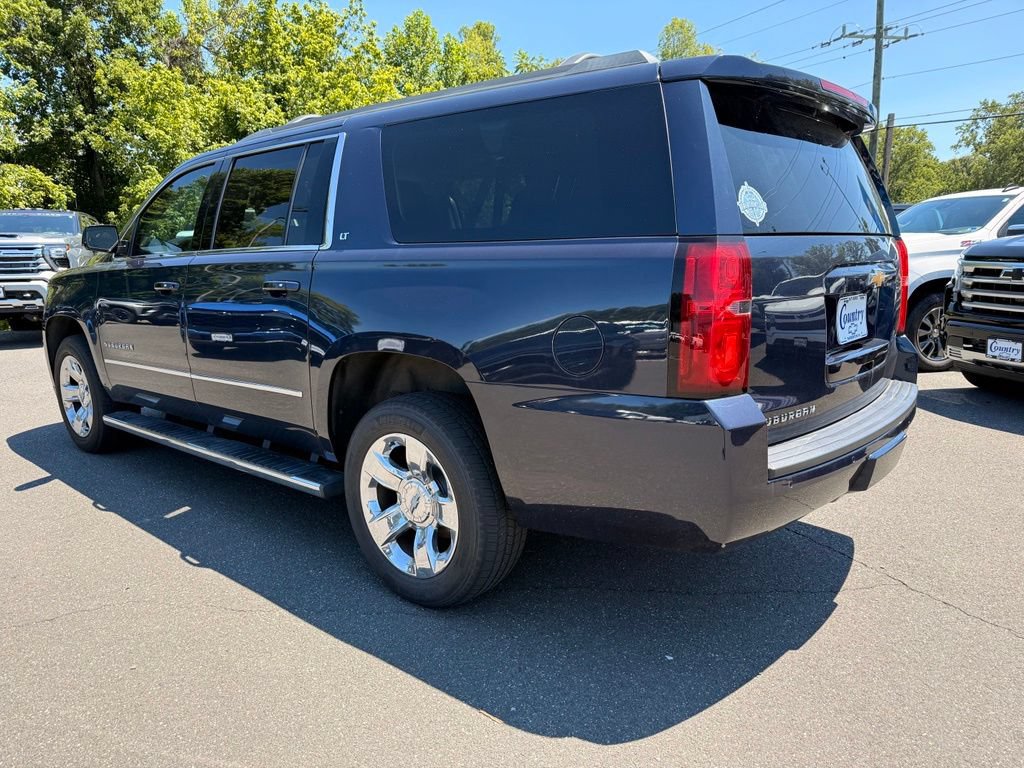 Used 2017 Chevrolet Suburban LT w/ LT Signature Package AWD/4WD image 5