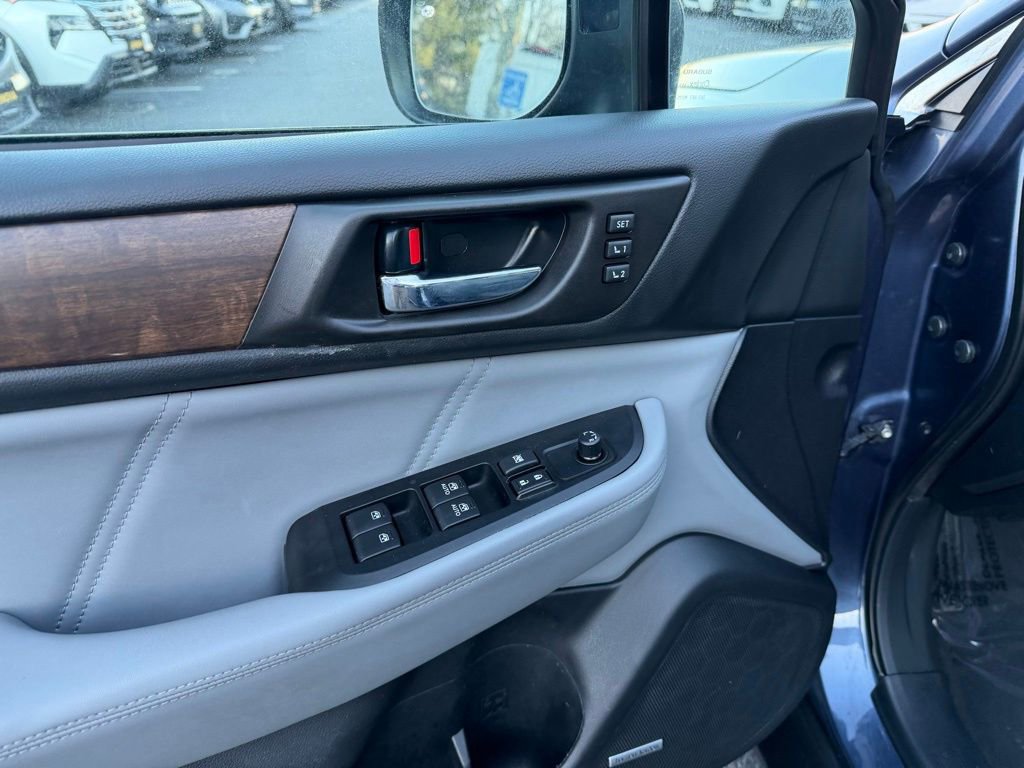 Used 2018 Subaru Outback 2.5i Limited AWD/4WD image 11
