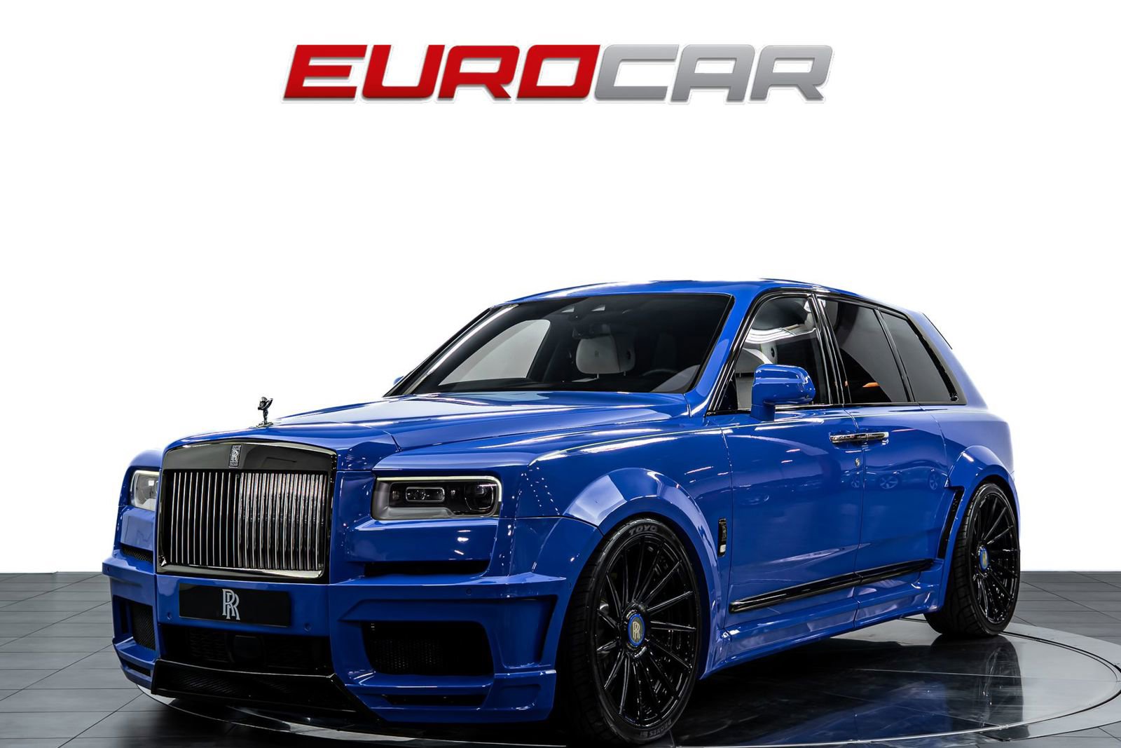 Used 2021 Rolls-Royce Cullinan Black Badge image 1