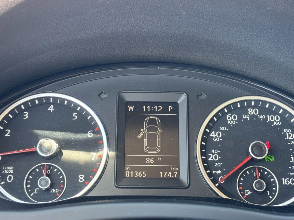 Used 2014 Volkswagen Tiguan SE FWD image 23