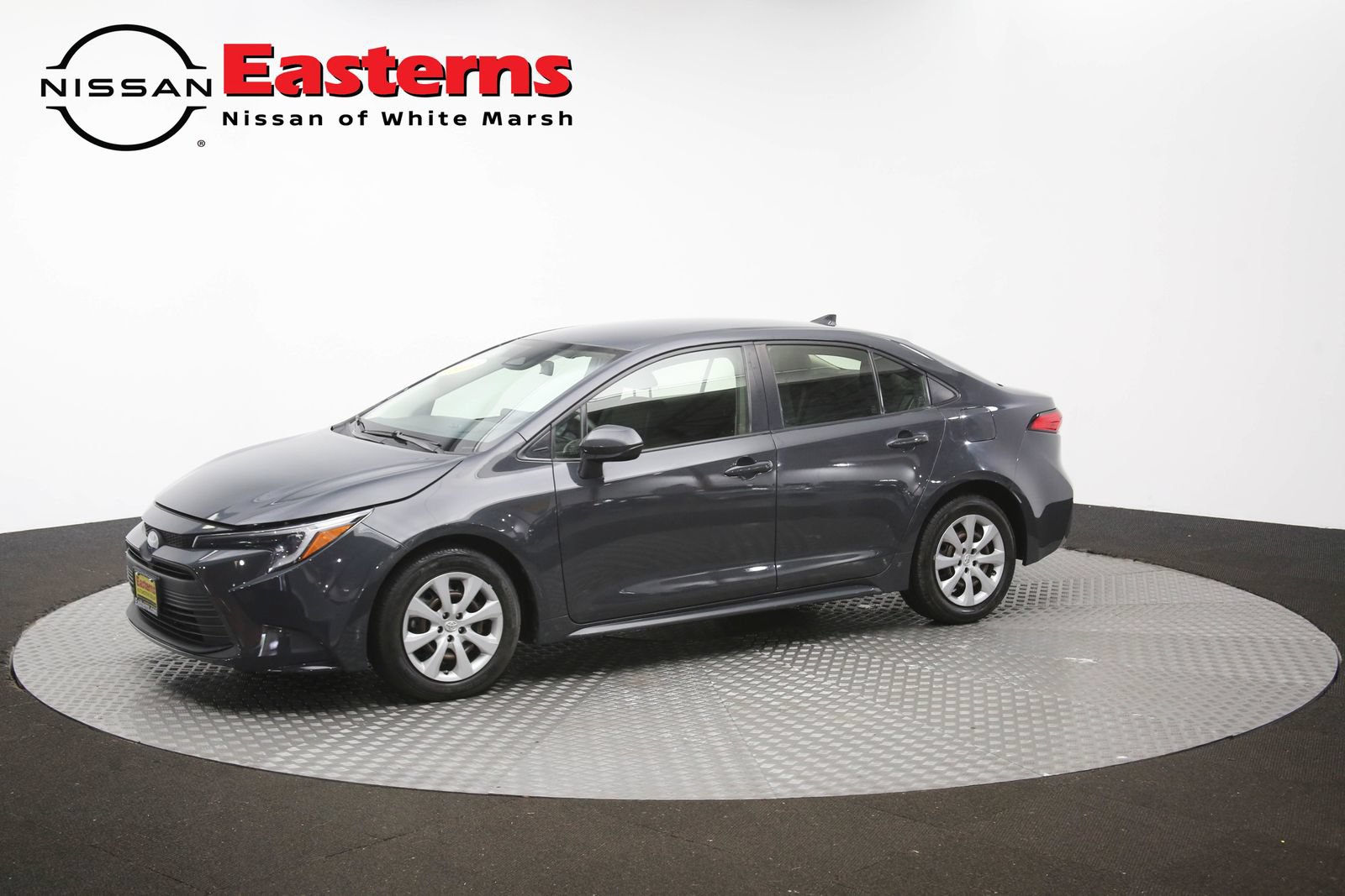 Used 2023 Toyota Corolla LE w/ Carpet Mat Package (TMS) FWD image 88