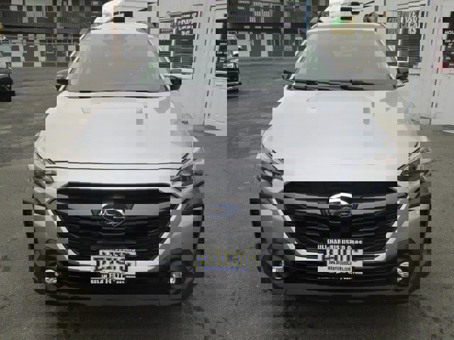 Used 2024 Subaru Outback Premium image 2