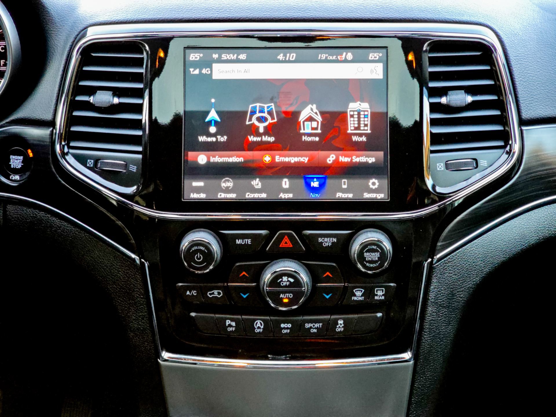 Used 2022 Jeep Grand Cherokee Limited image 41