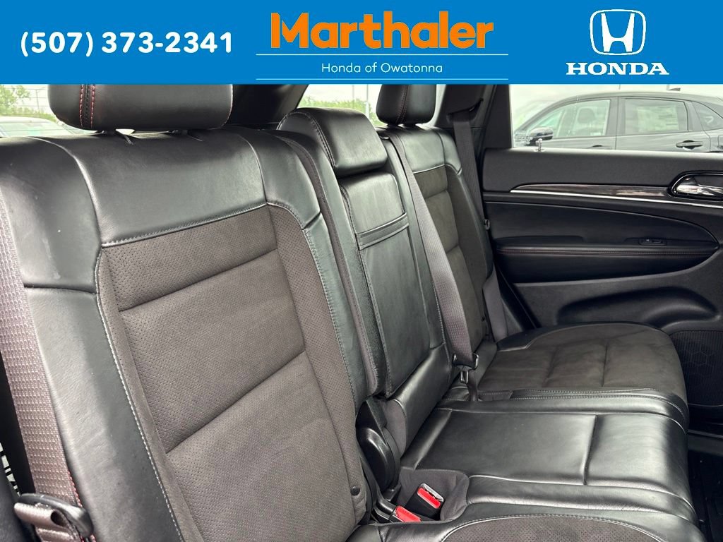 Used 2020 Jeep Grand Cherokee Trailhawk w/ Premium Lighting Group AWD/4WD image 17