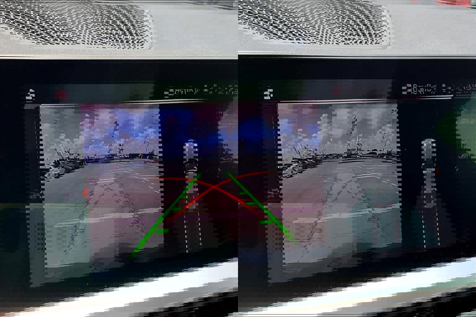 Used 2021 BMW 330i Sedan w/ Premium Package image 47