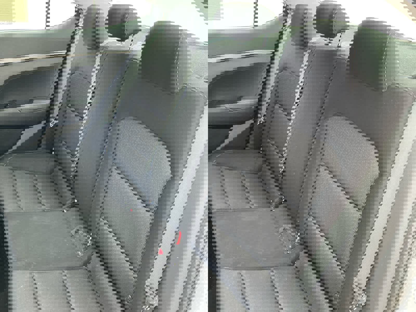 Used 2018 Hyundai Elantra SE w/ Cargo Package image 11