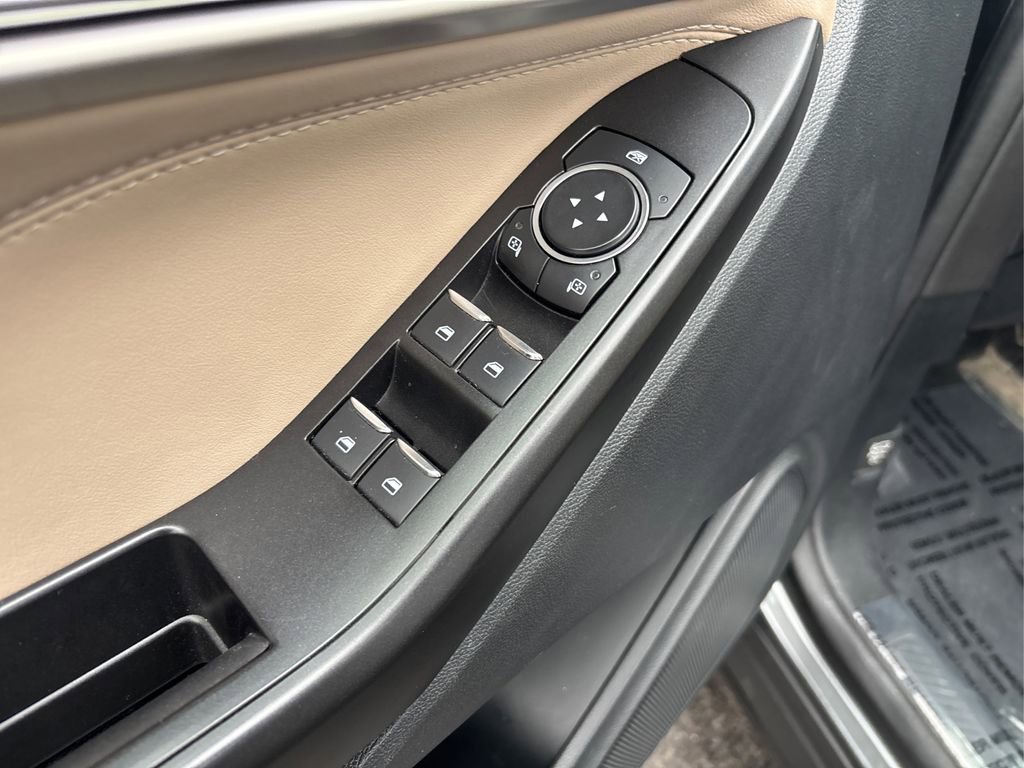 Used 2020 Ford Explorer XLT w/ Equipment Group 202A image 38