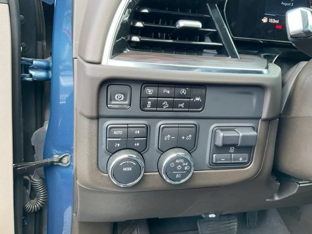 Certified 2025 Chevrolet Suburban LT w/ Comfort Package AWD/4WD image 9