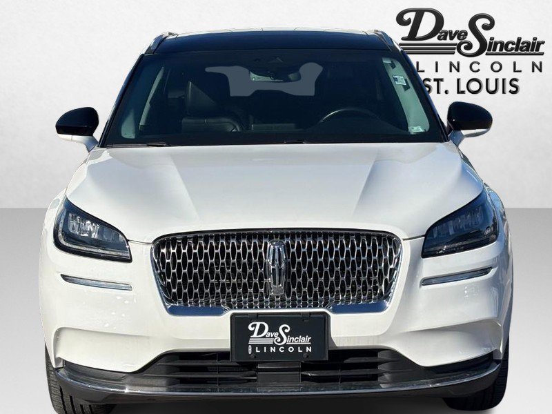 Used 2022 Lincoln Corsair AWD w/ Premium Package image 2