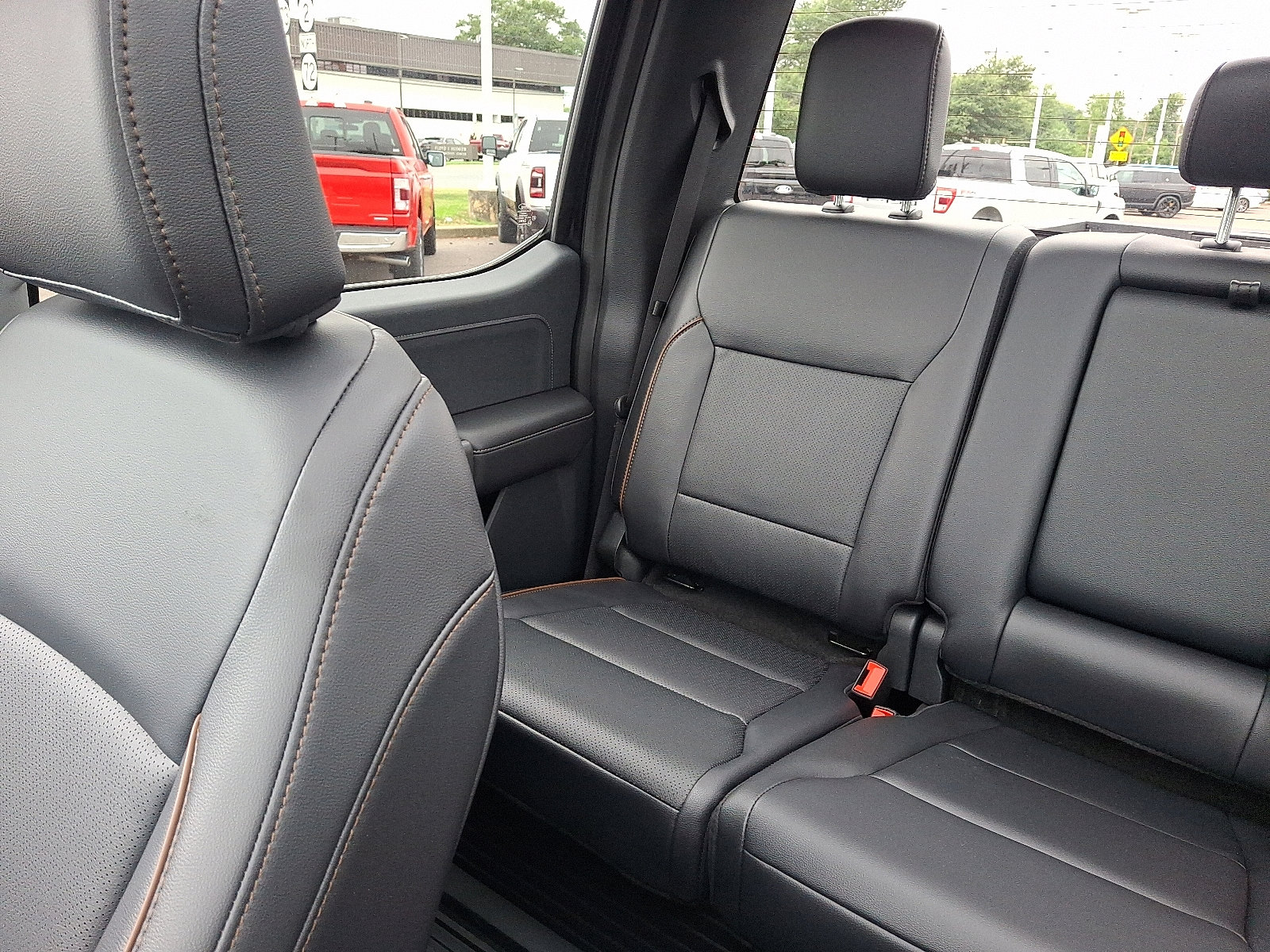 Certified 2025 Ford F350 Lariat image 18