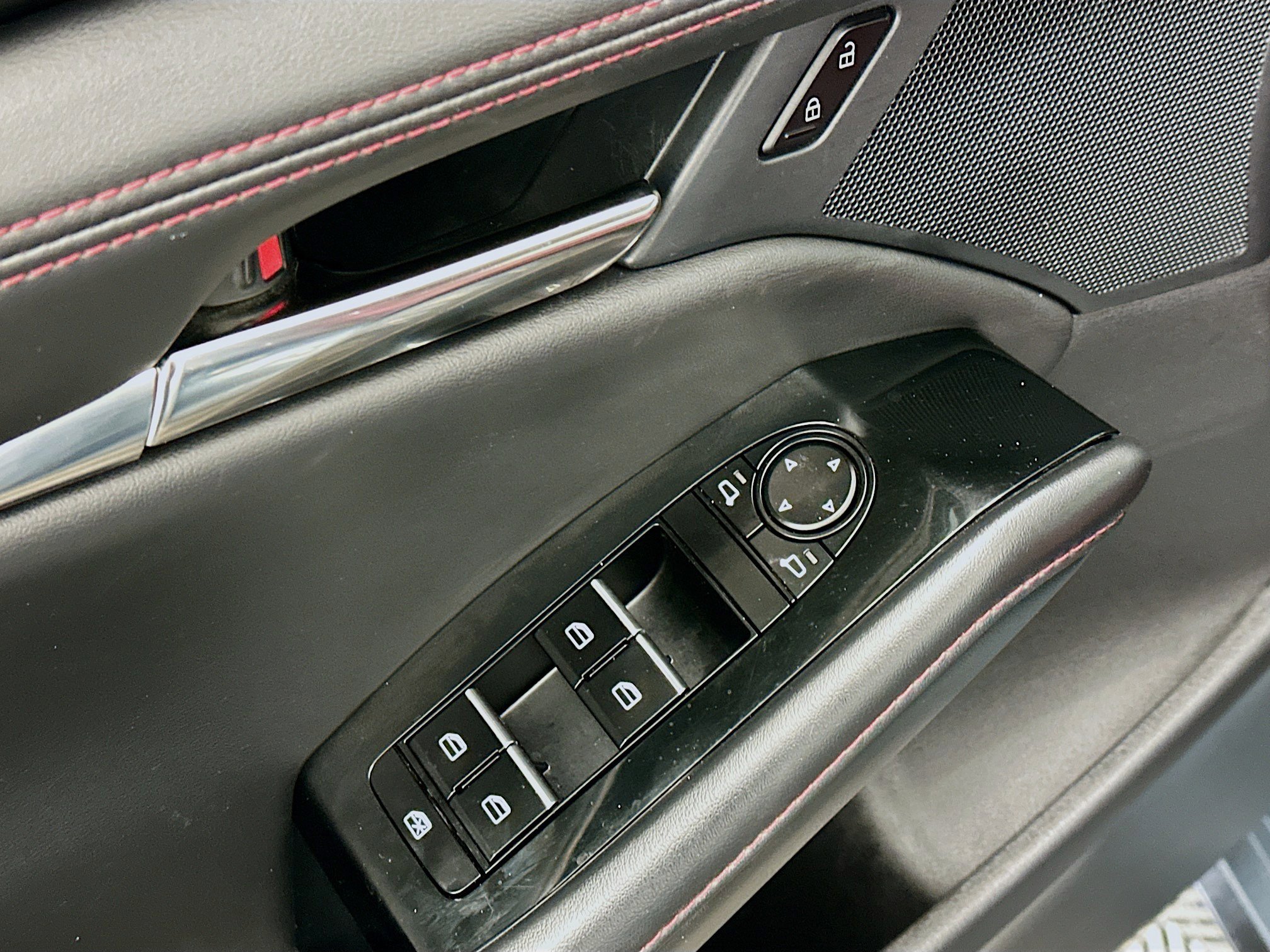 Used 2024 MAZDA MAZDA3 s image 15