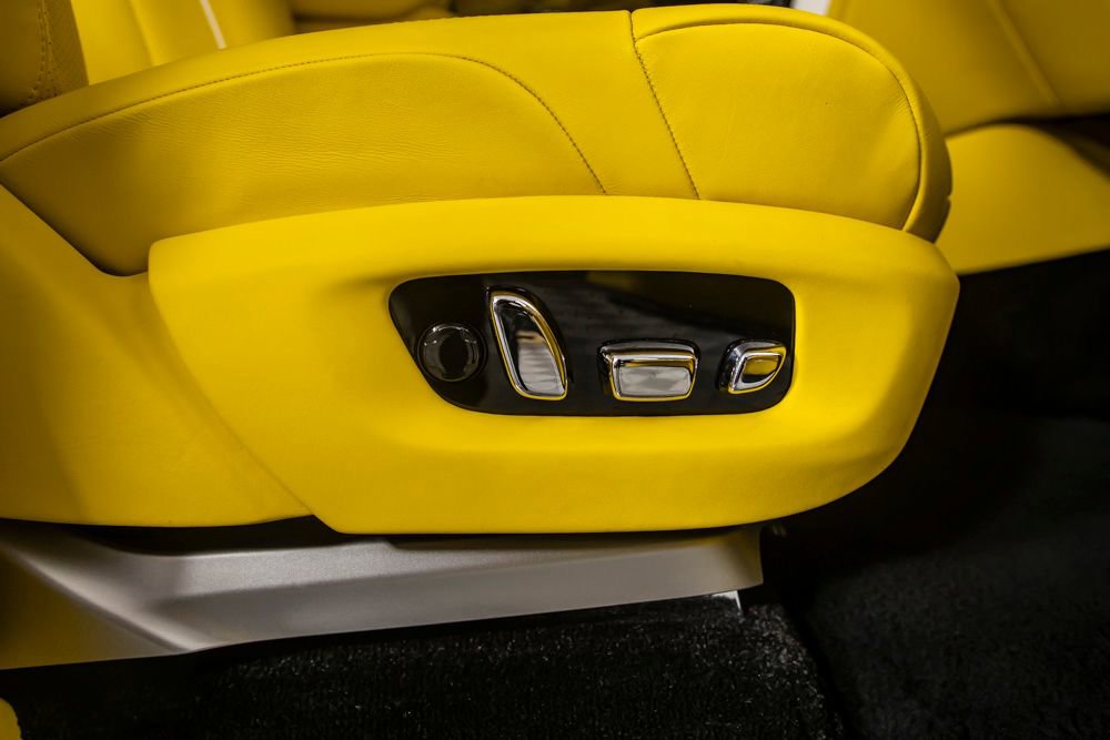 Used 2018 Rolls-Royce Phantom Sedan image 43