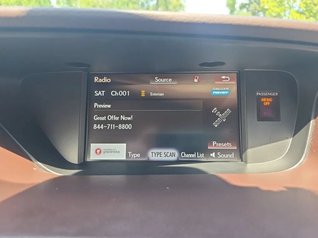 Used 2018 Lexus ES 350 w/ Luxury Package w/Wood Trim FWD image 29