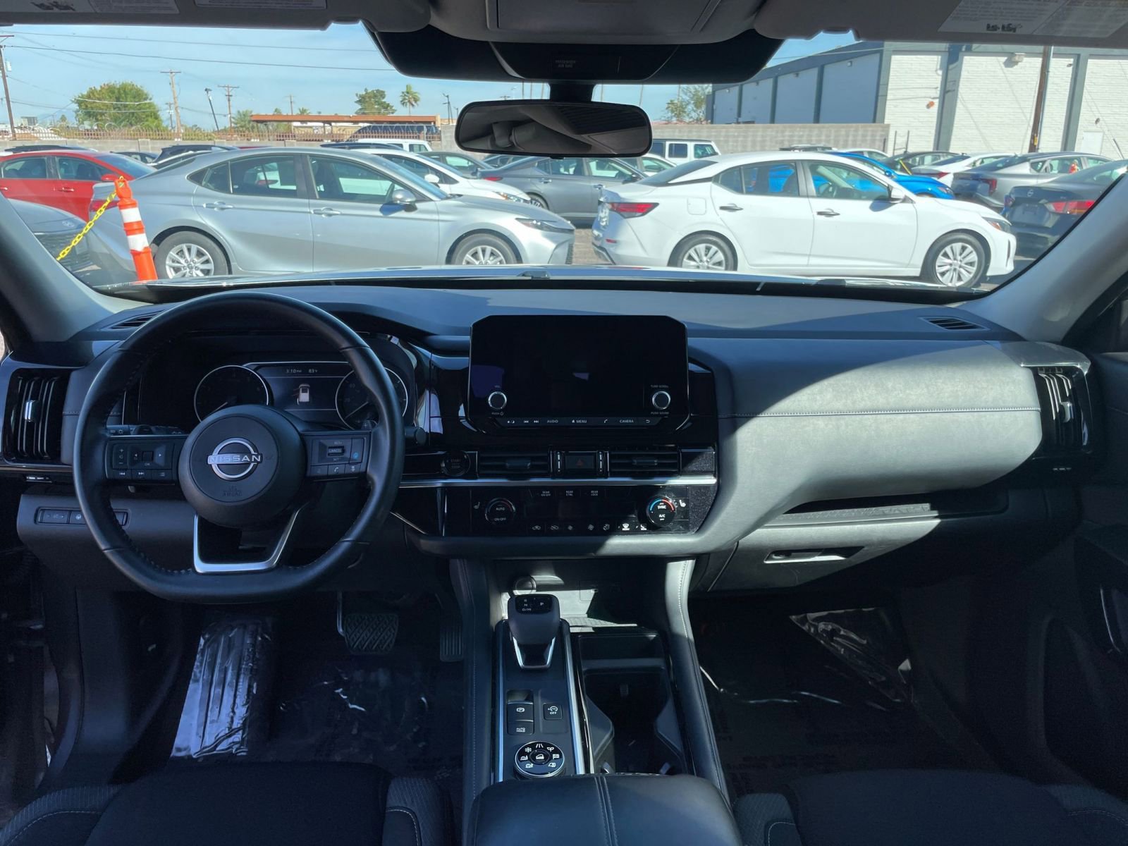 Used 2025 Nissan Pathfinder SV AWD/4WD image 35
