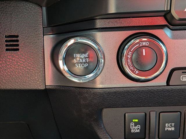 Used 2021 Toyota Tacoma TRD Sport w/ Technology Package AWD/4WD image 15