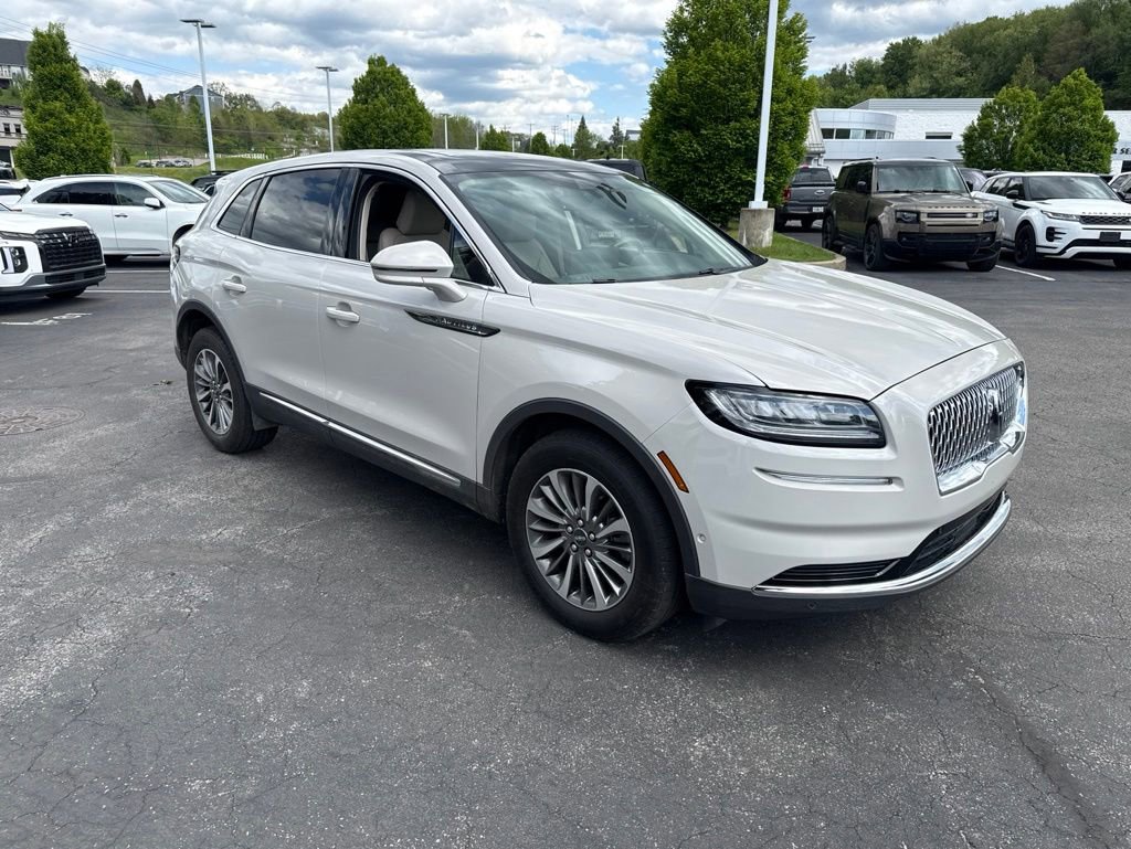 Used 2022 Lincoln Nautilus Reserve AWD/4WD image 7