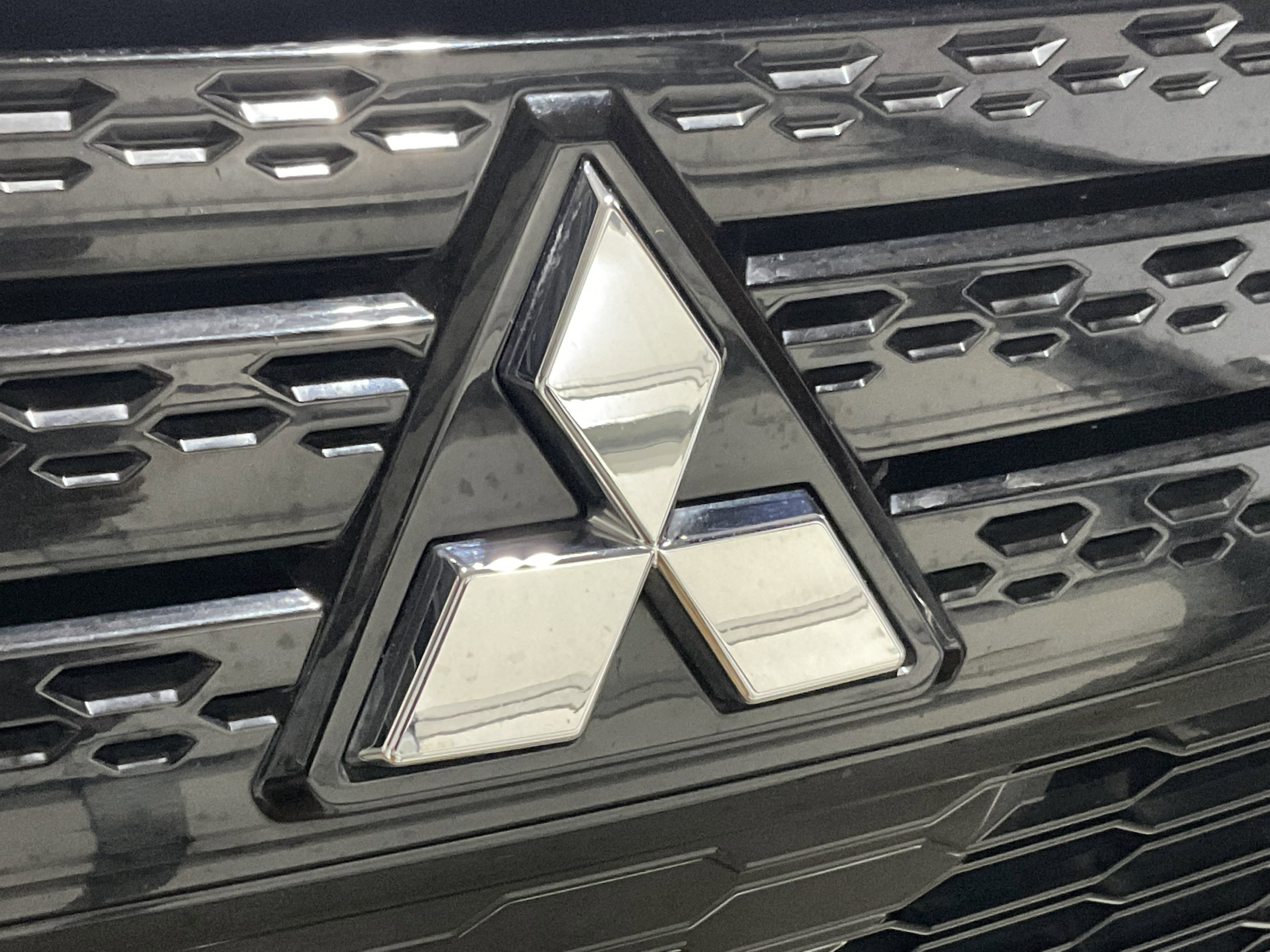 Used 2024 Mitsubishi Eclipse Cross SEL image 6