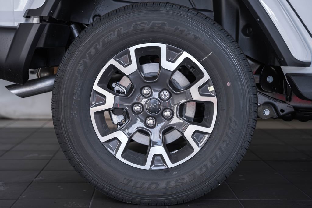 New 2026 Jeep Wrangler Sahara AWD/4WD image 19