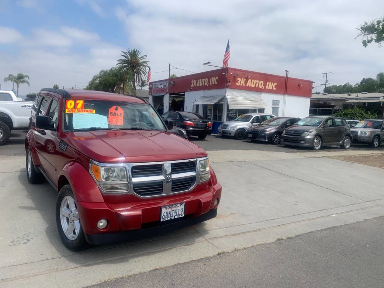 Used 2007 Dodge Nitro SLT RWD image 2