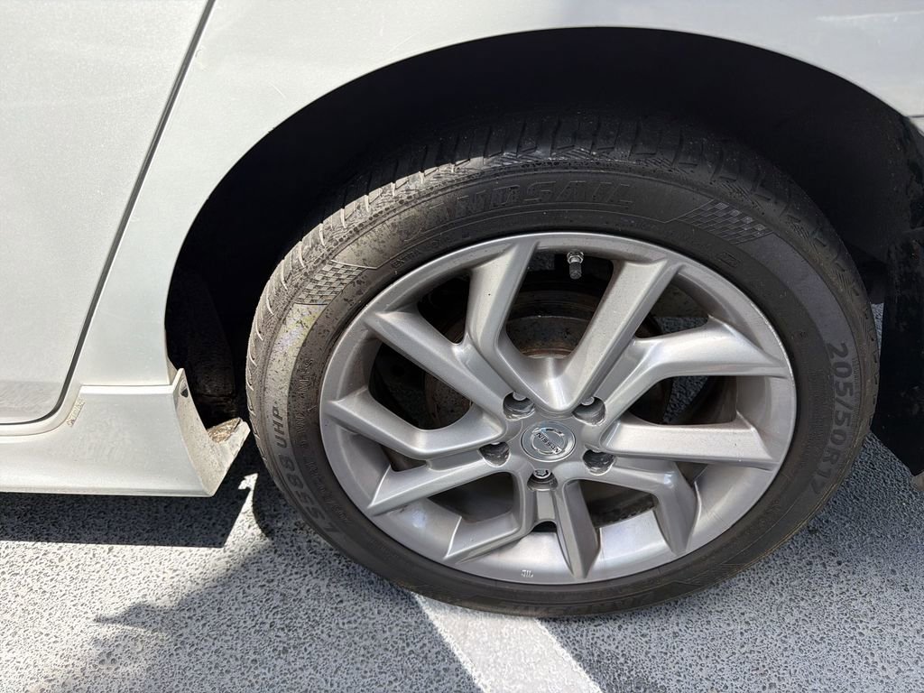 Used 2013 Nissan Sentra SR FWD image 27