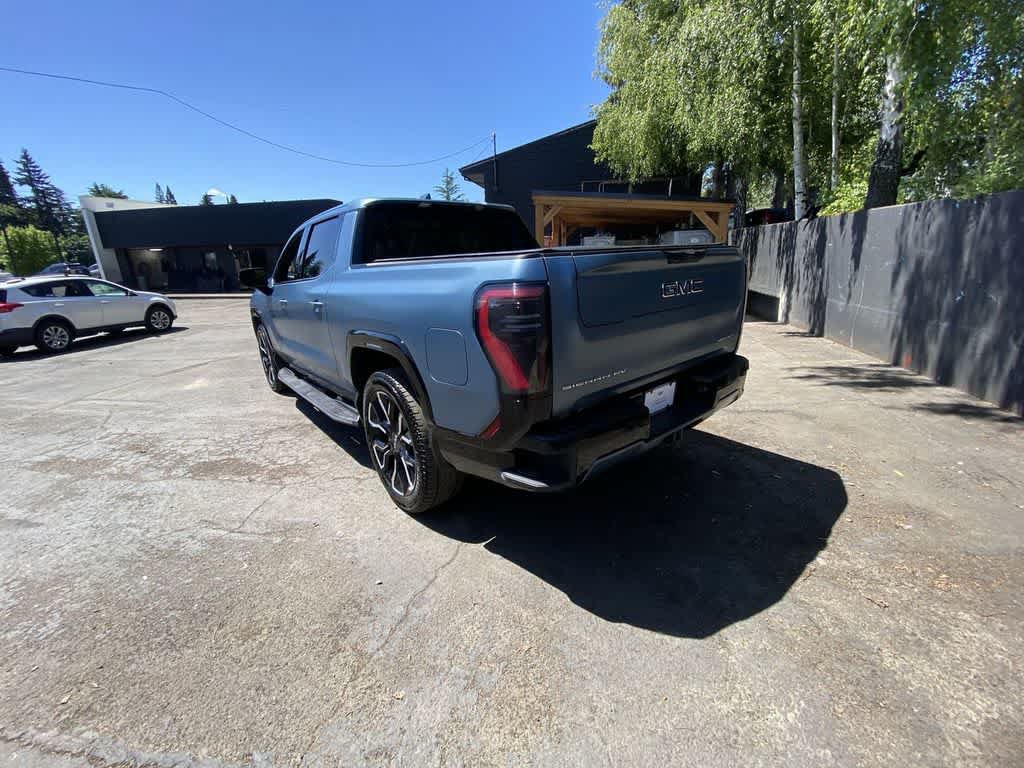 Used 2025 GMC Sierra EV Denali AWD/4WD image 4