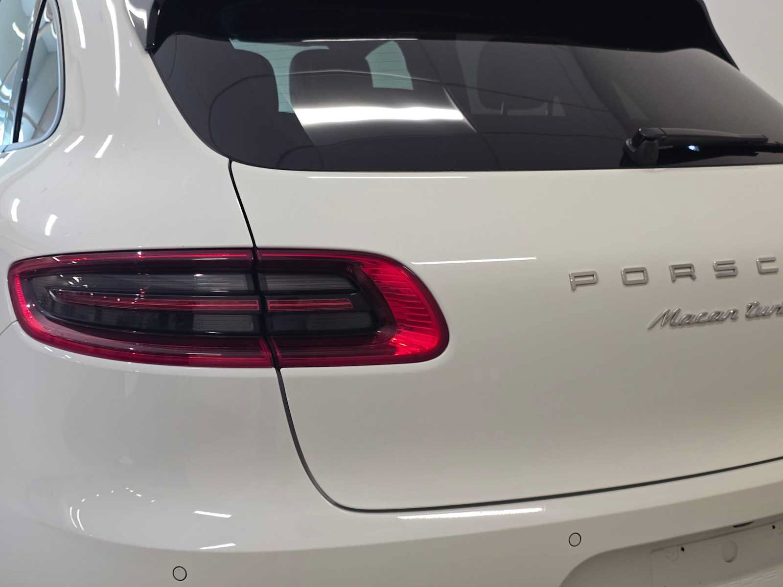 Used 2015 Porsche Macan Turbo AWD/4WD image 7