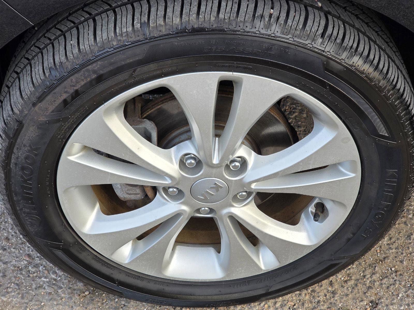 Used 2014 Kia Soul + image 36