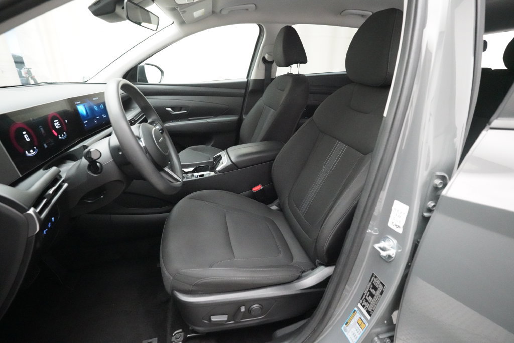 Used 2025 Hyundai Tucson SEL AWD/4WD image 7