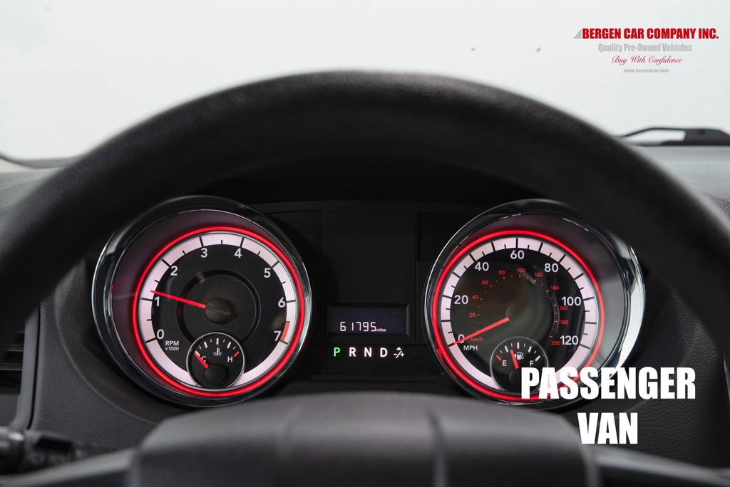 Used 2018 Dodge Grand Caravan SE w/ UConnect Hands-Free Group FWD image 25