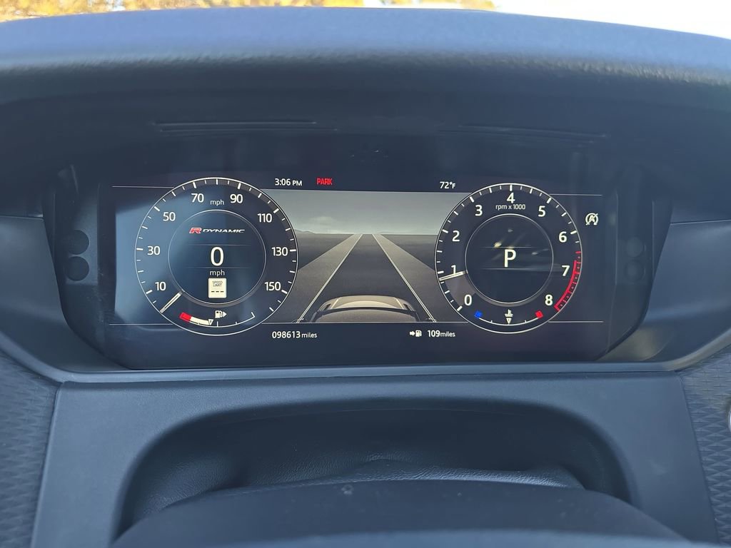 Used 2019 Land Rover Range Rover Velar R-Dynamic SE image 19