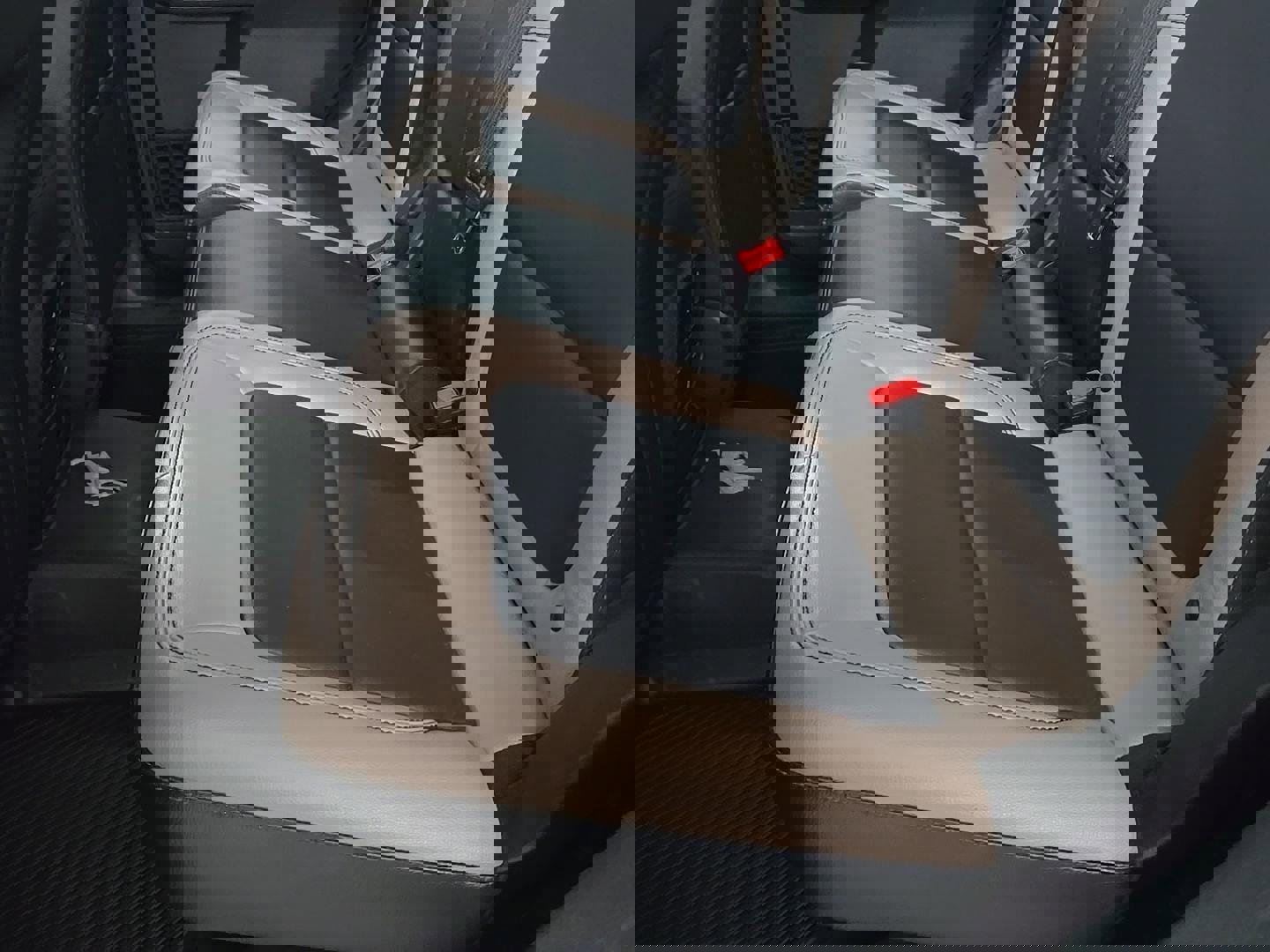 Used 2023 Ford Bronco Wildtrak image 7