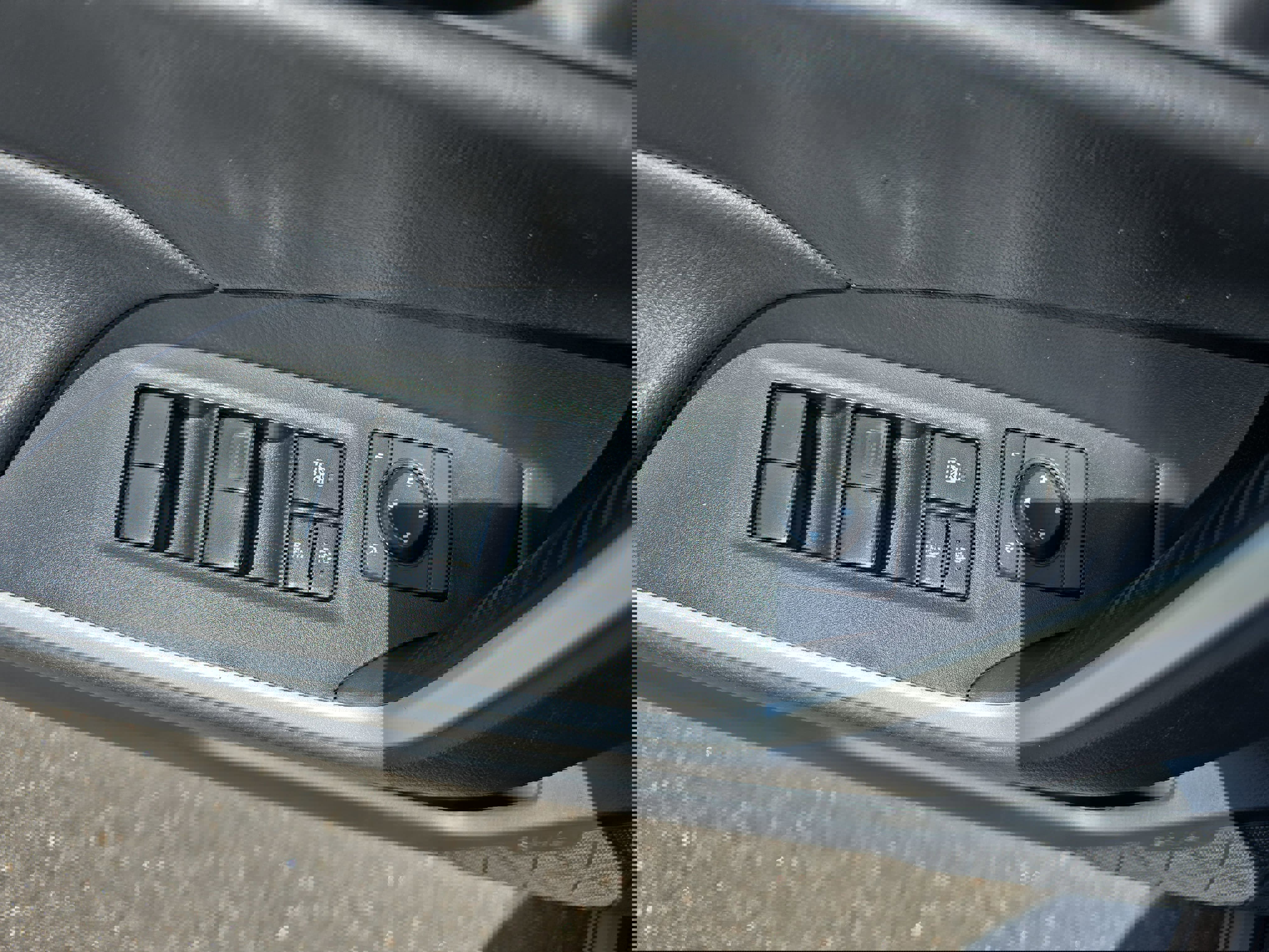 Used 2024 Toyota RAV4 LE FWD image 30