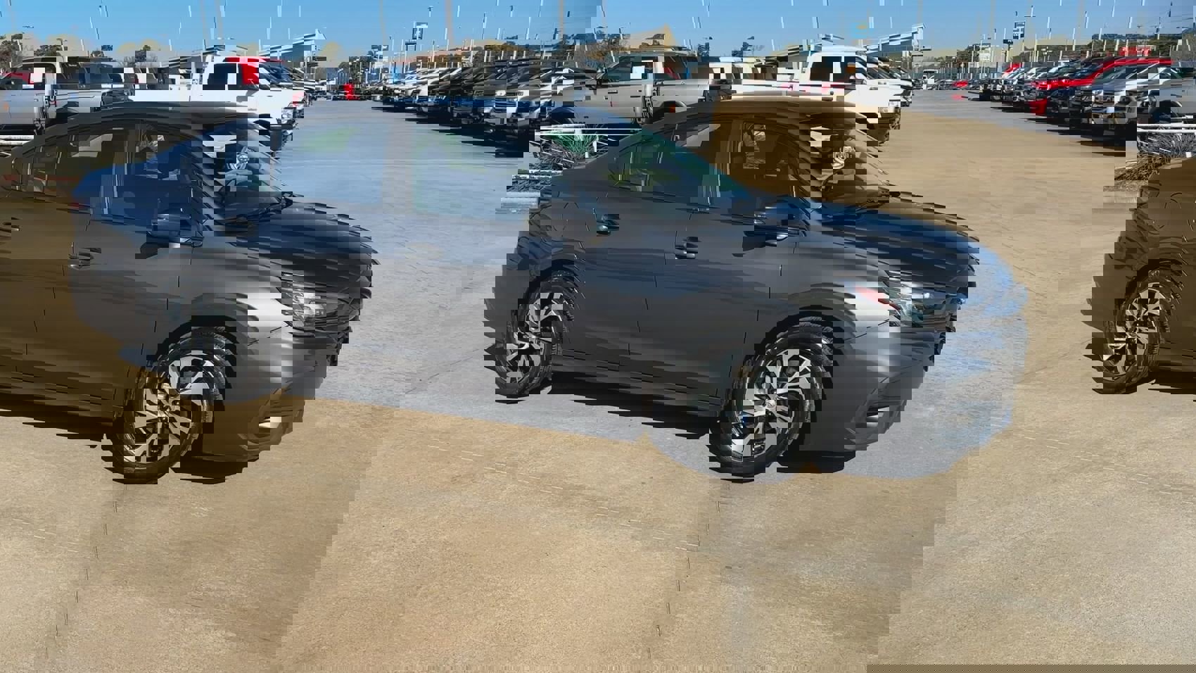 Used 2024 Subaru Legacy Premium image 3